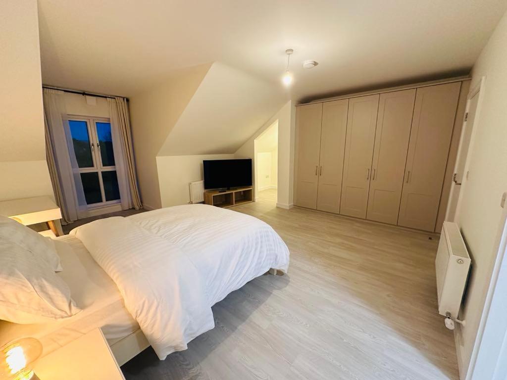 King Room With Ensuite In Dublin クロンドーキン エクステリア 写真